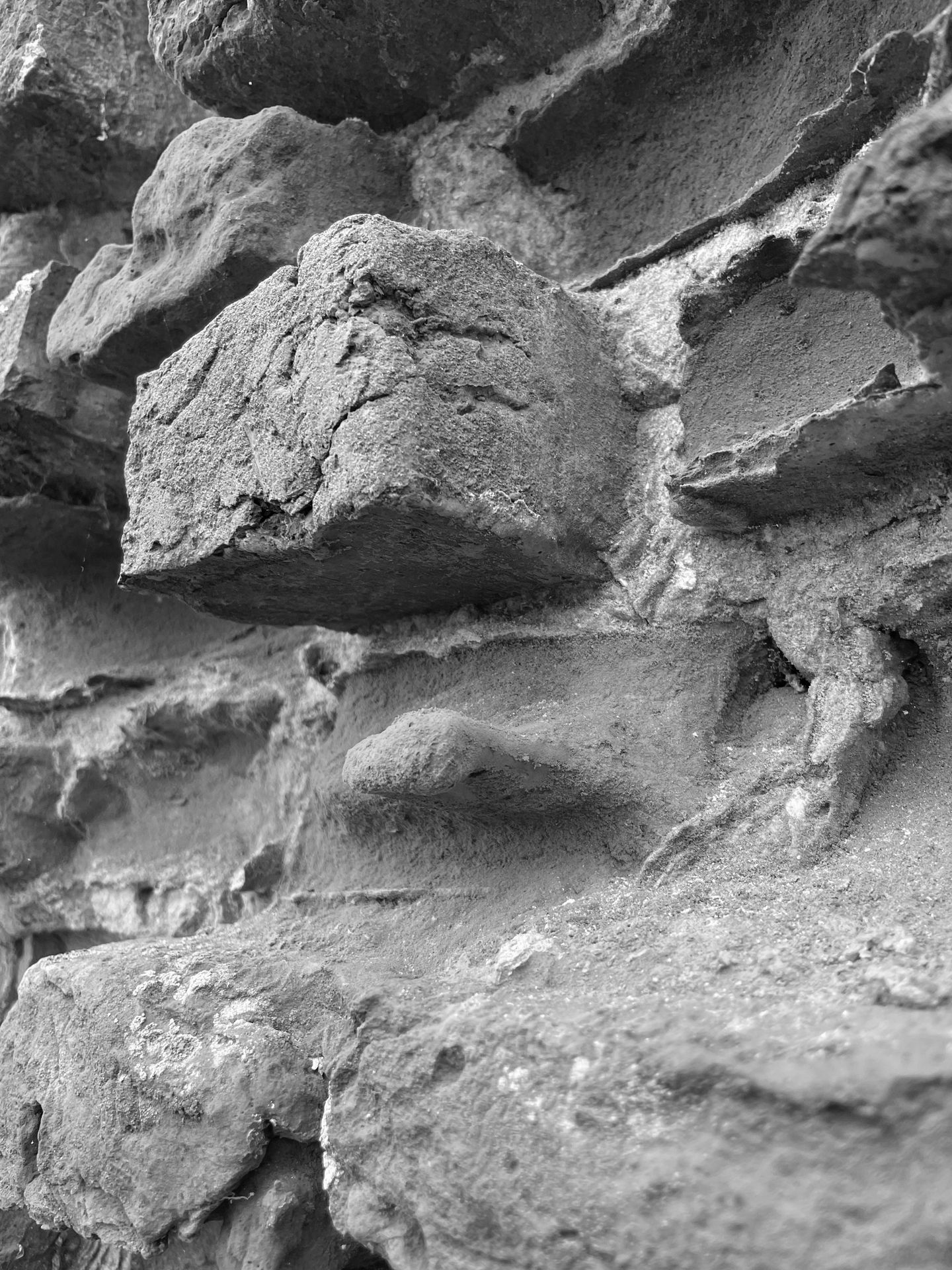 Briques usées par le temps