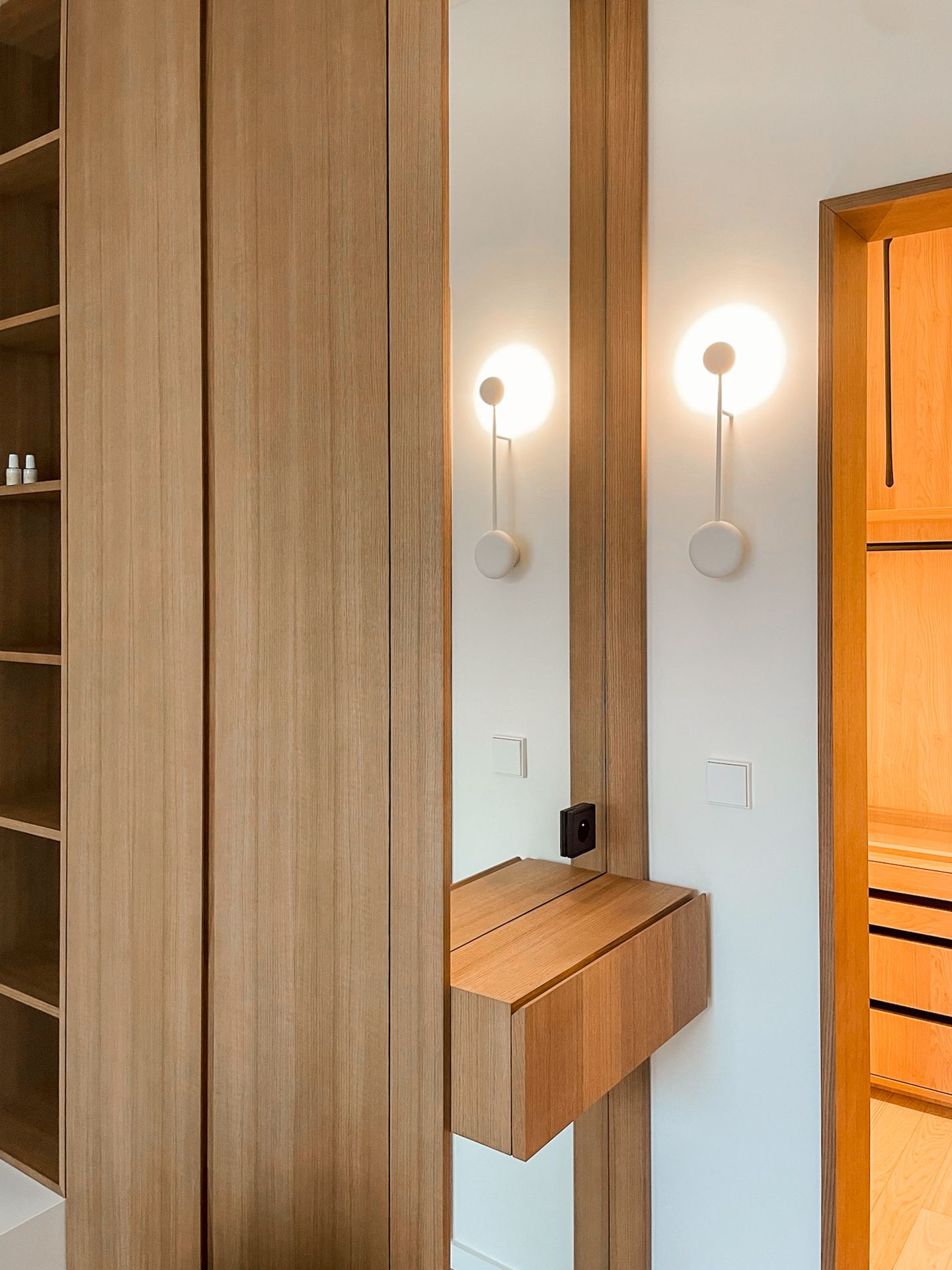 Coiffeuse en chêne et miroir sur mesure